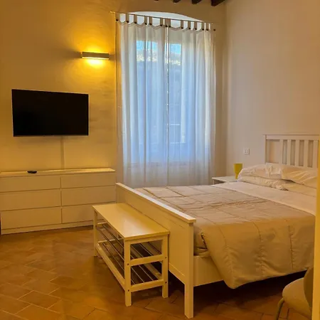 Di Bianca, Lt Via Alunno 20 Foligno